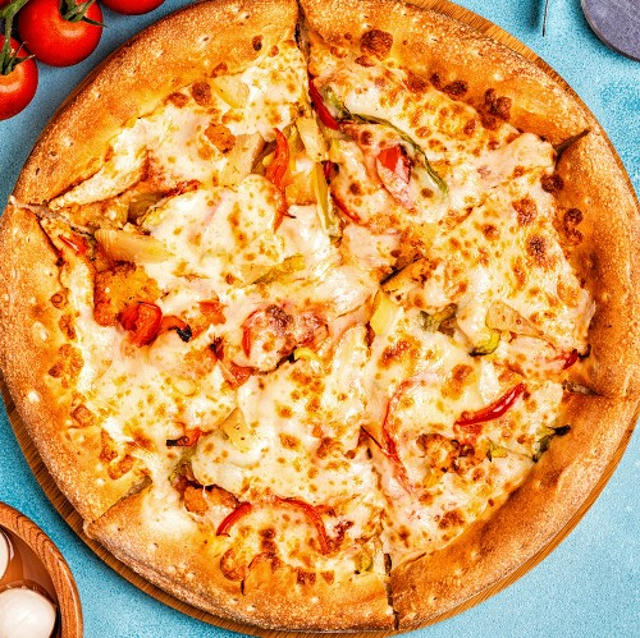 Chicken Cheese Steak Pizza (Medium).
